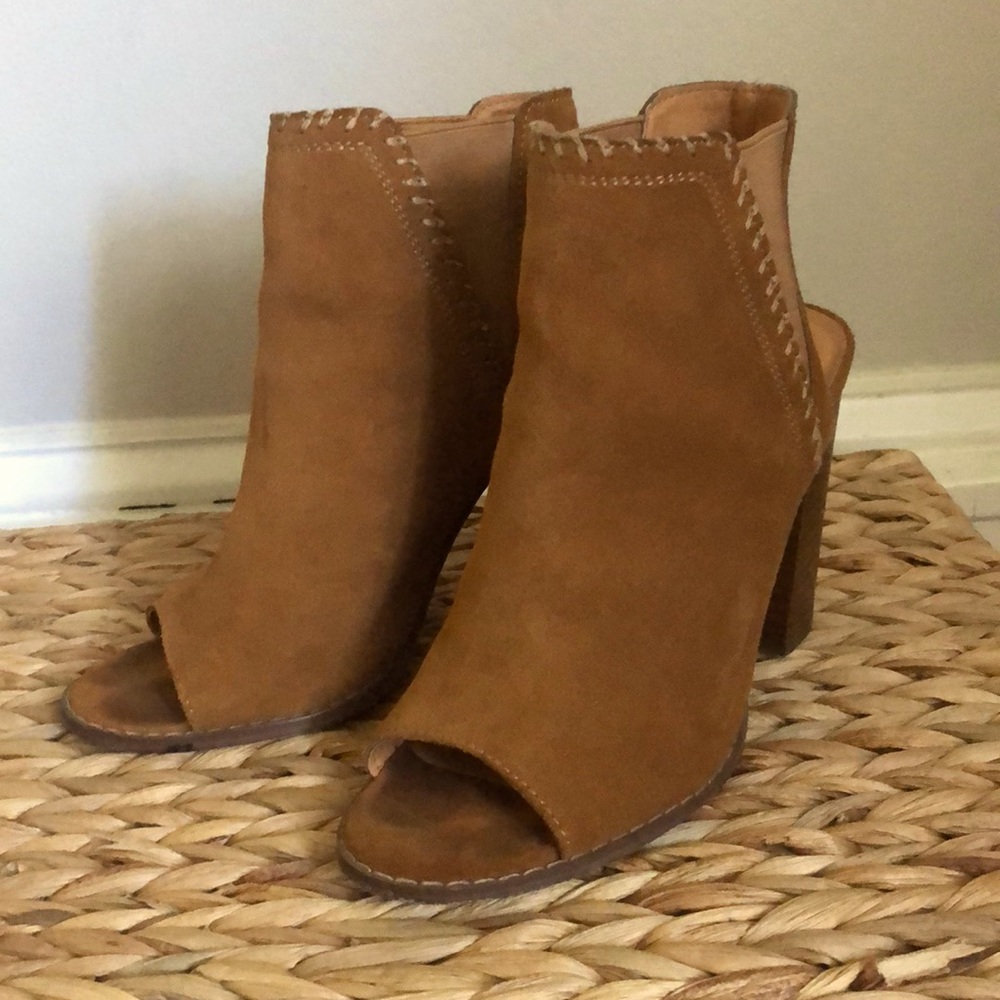 Urban Outfitters Women’s Suede Block Heels